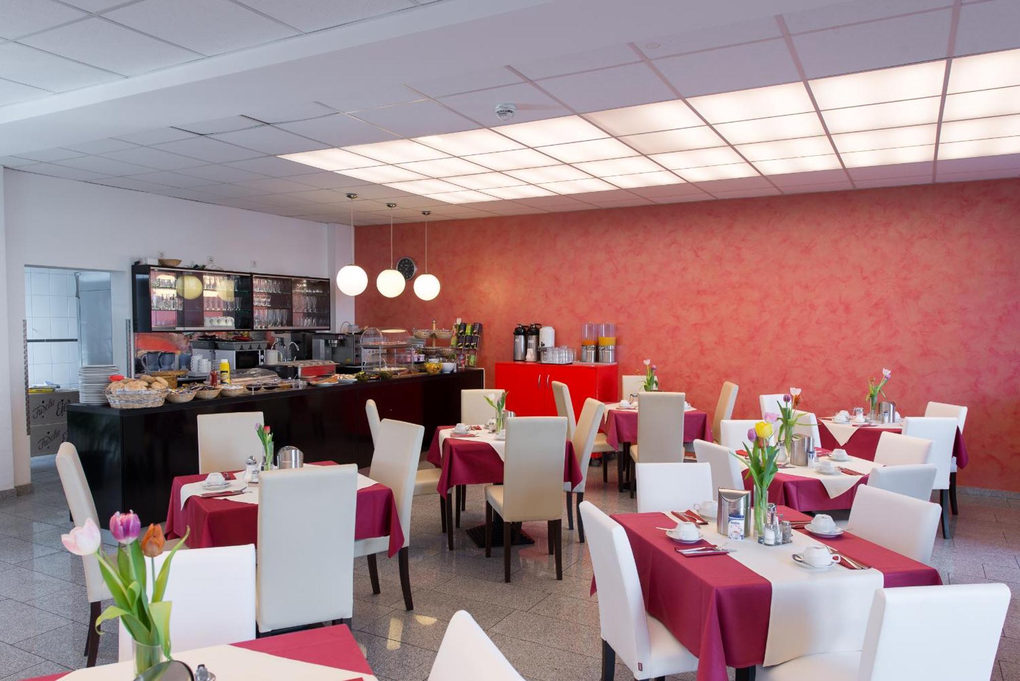 Trip Goethe Business Messe Hotel 3*