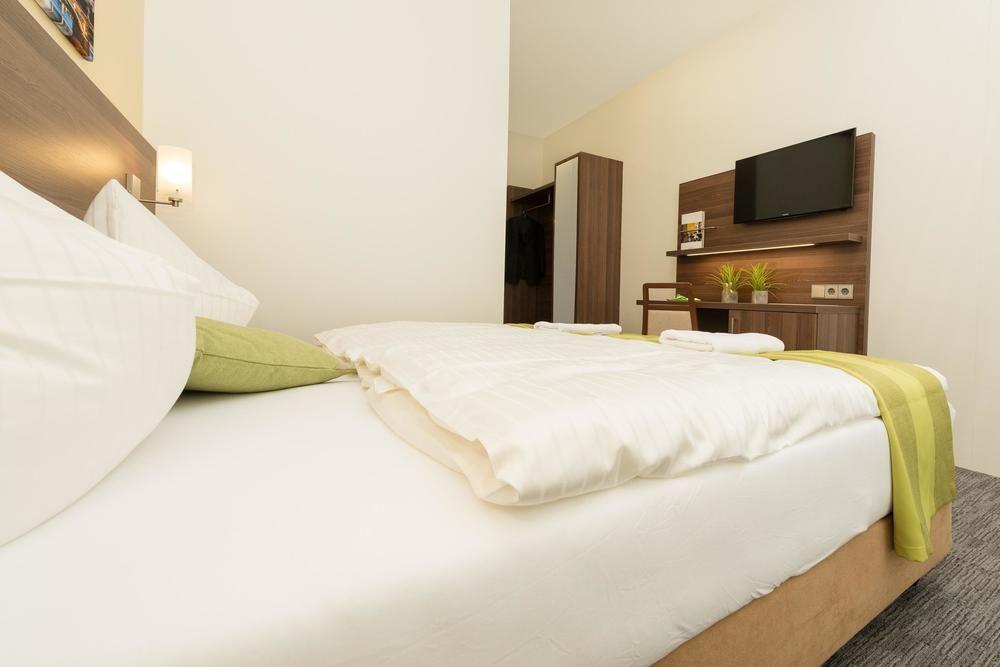 Trip Goethe Business Messe Hotel 3*